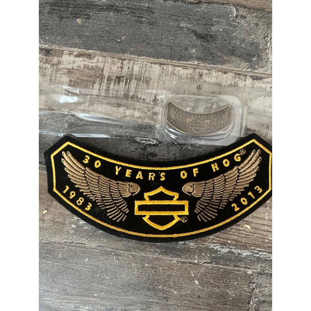30 year HOG patch and pin set